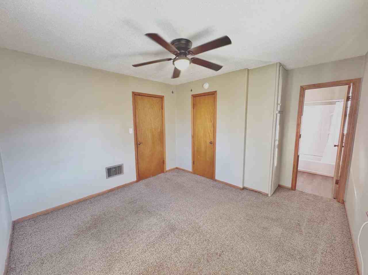 315 Jefferson St #D - Photo 6 of 9