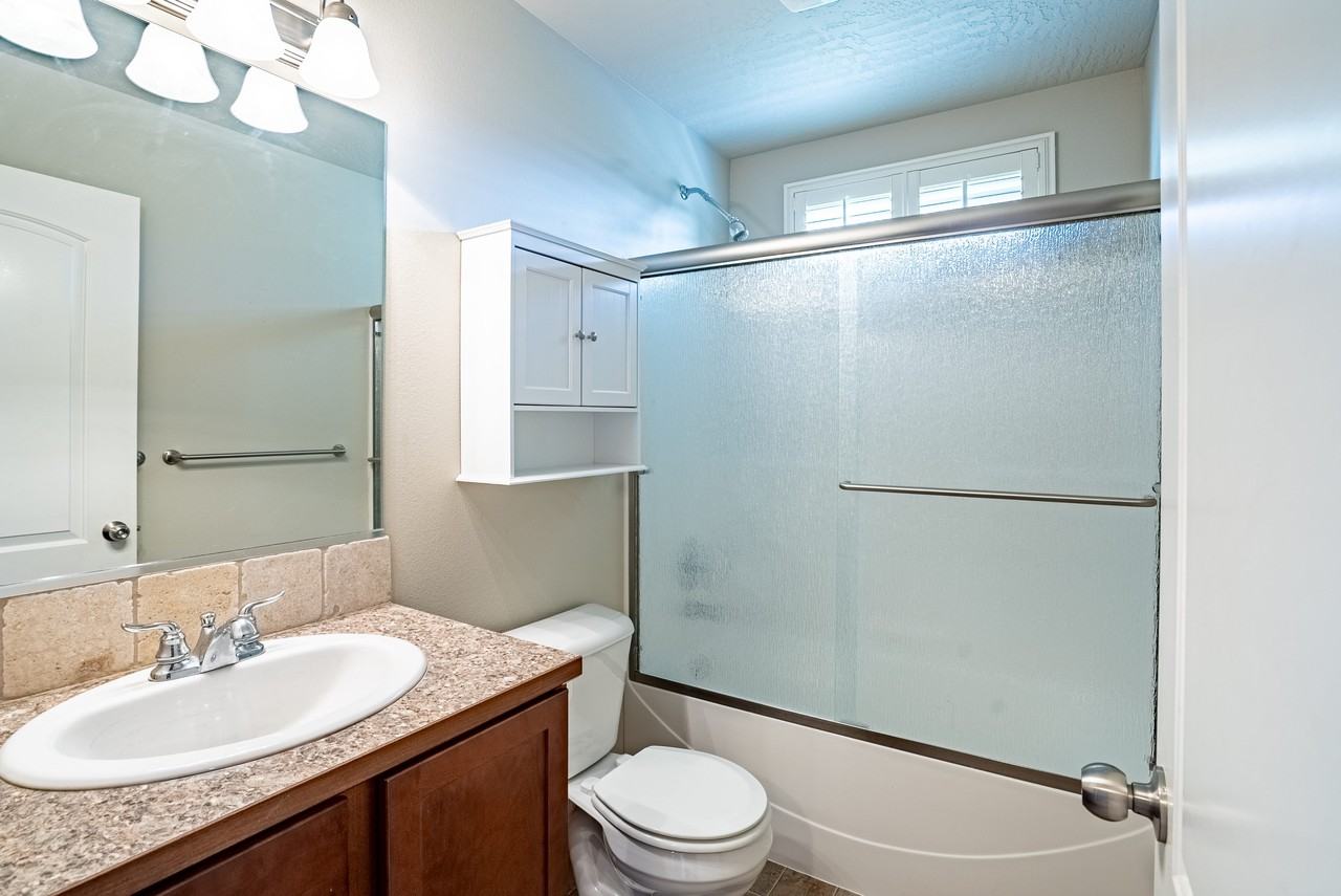 1105 N Courtney Ct #1 - Photo 7 of 18