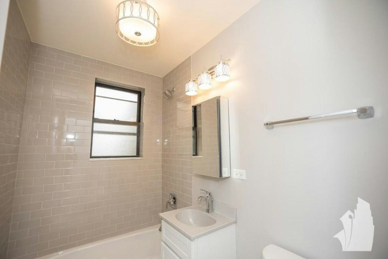 817 West Lakeside Place, Unit 804 - Photo 2 of 9