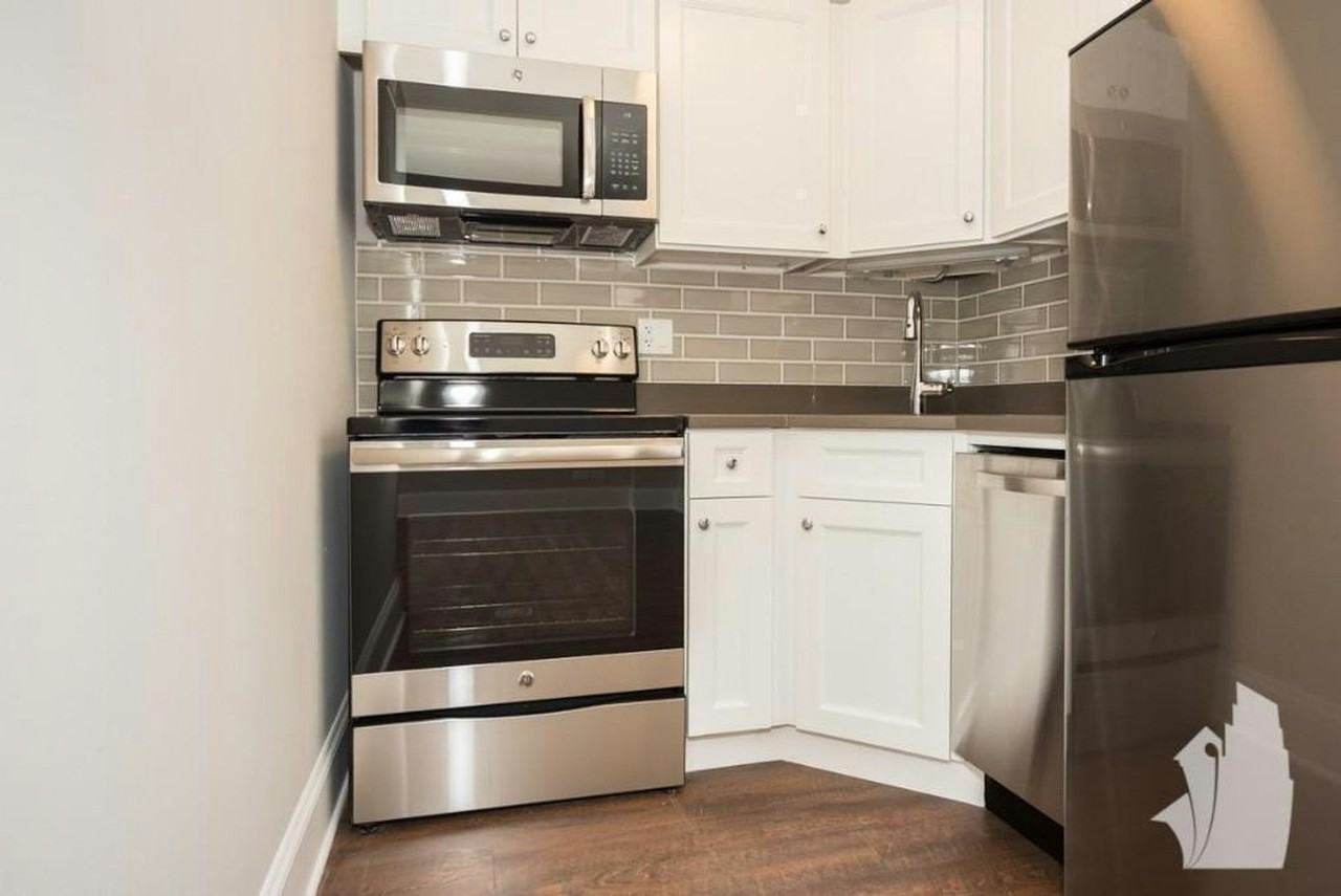 817 West Lakeside Place, Unit 804 - Photo 6 of 9