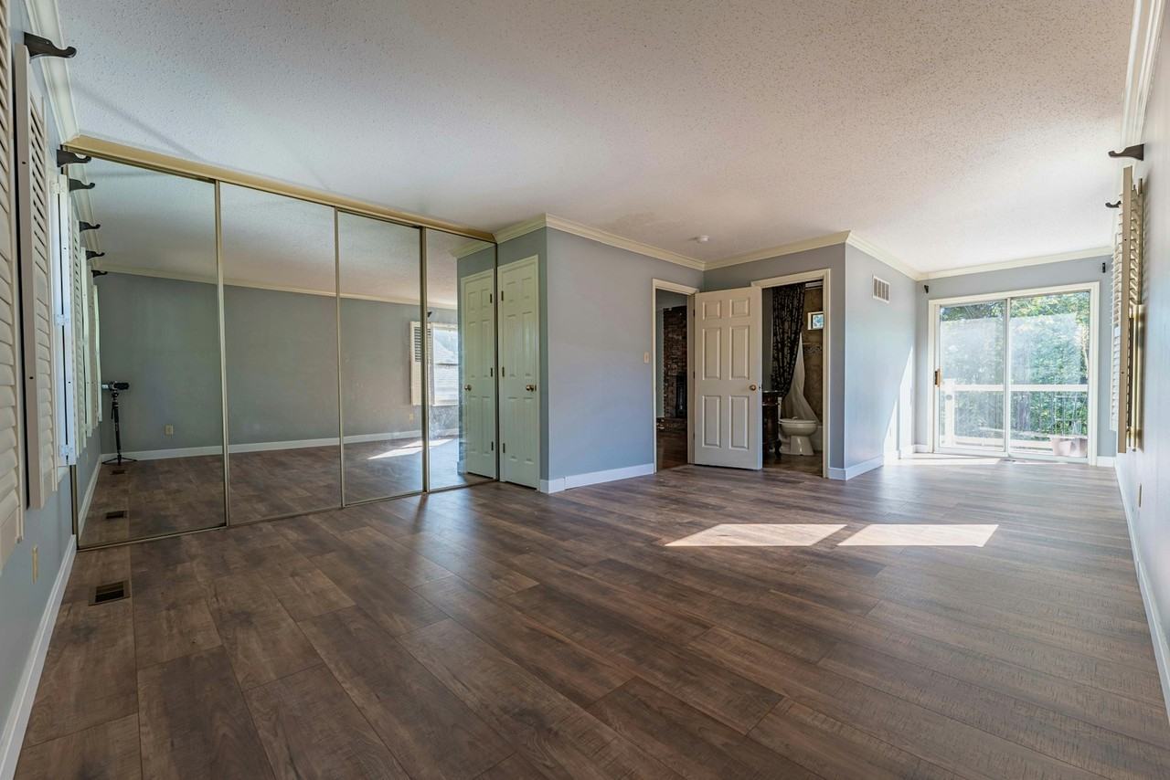 2605 Heritage Landing - Photo 4 of 26