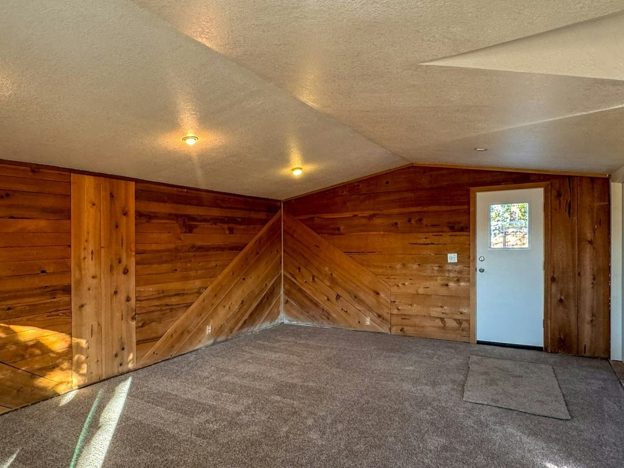 271 North 9th Street - Photo 2 of 15
