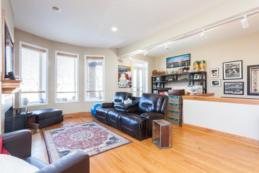 1455 W Wilson Ave - Photo 2 of 10