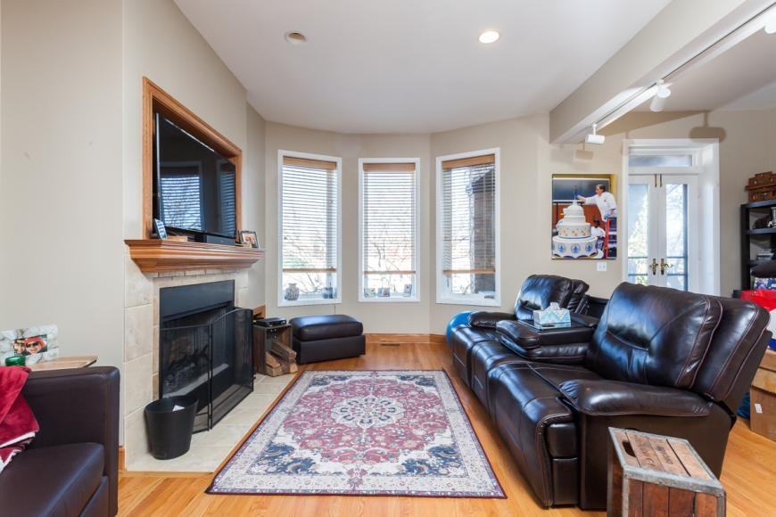 1455 W Wilson Ave - Photo 4 of 10