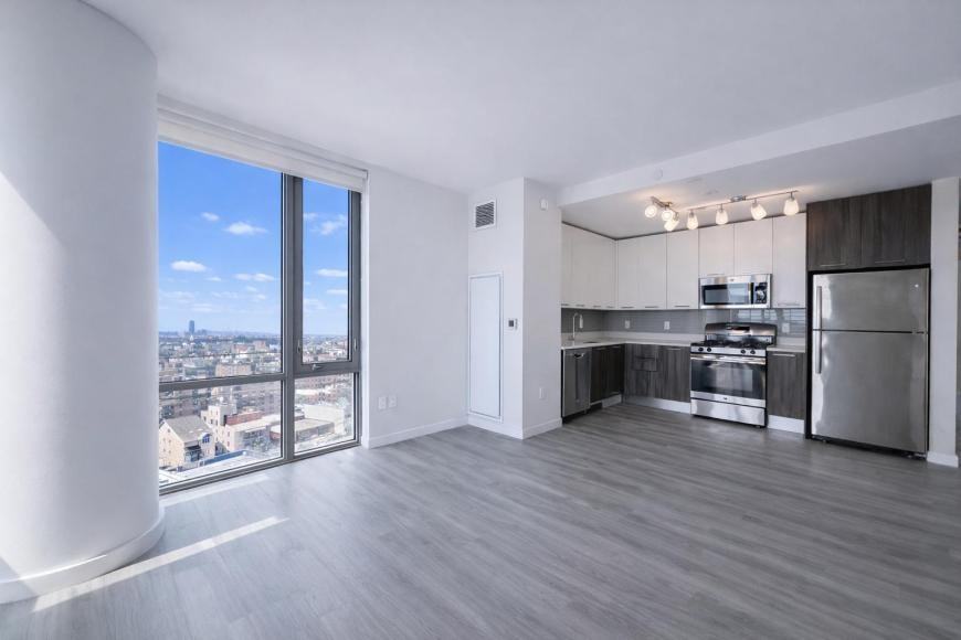 1524 Sheepshead Bay Rd - Photo 4 of 10