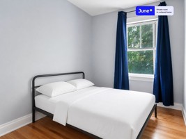 featured image of 4 Sparhawk St #E