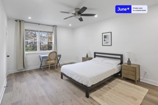 529 42nd St Ne #A - Photo 1 of 1