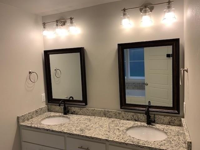 2748 S Olive Ct - Photo 6 of 7