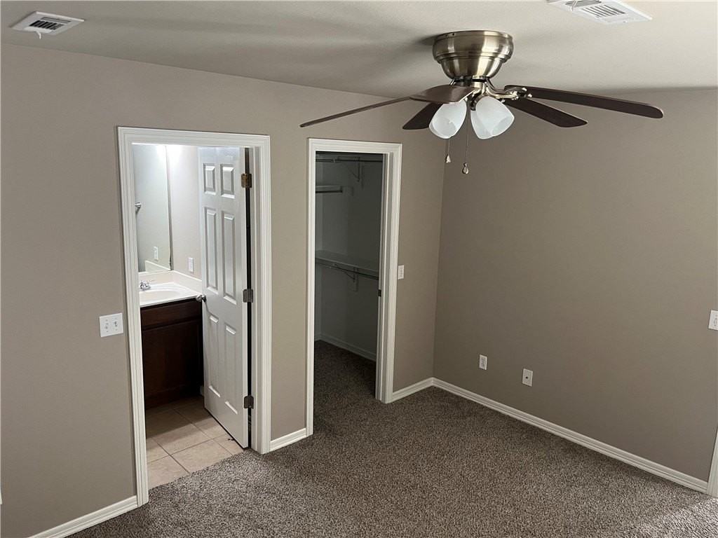 910 W Laura St - Photo 5 of 7