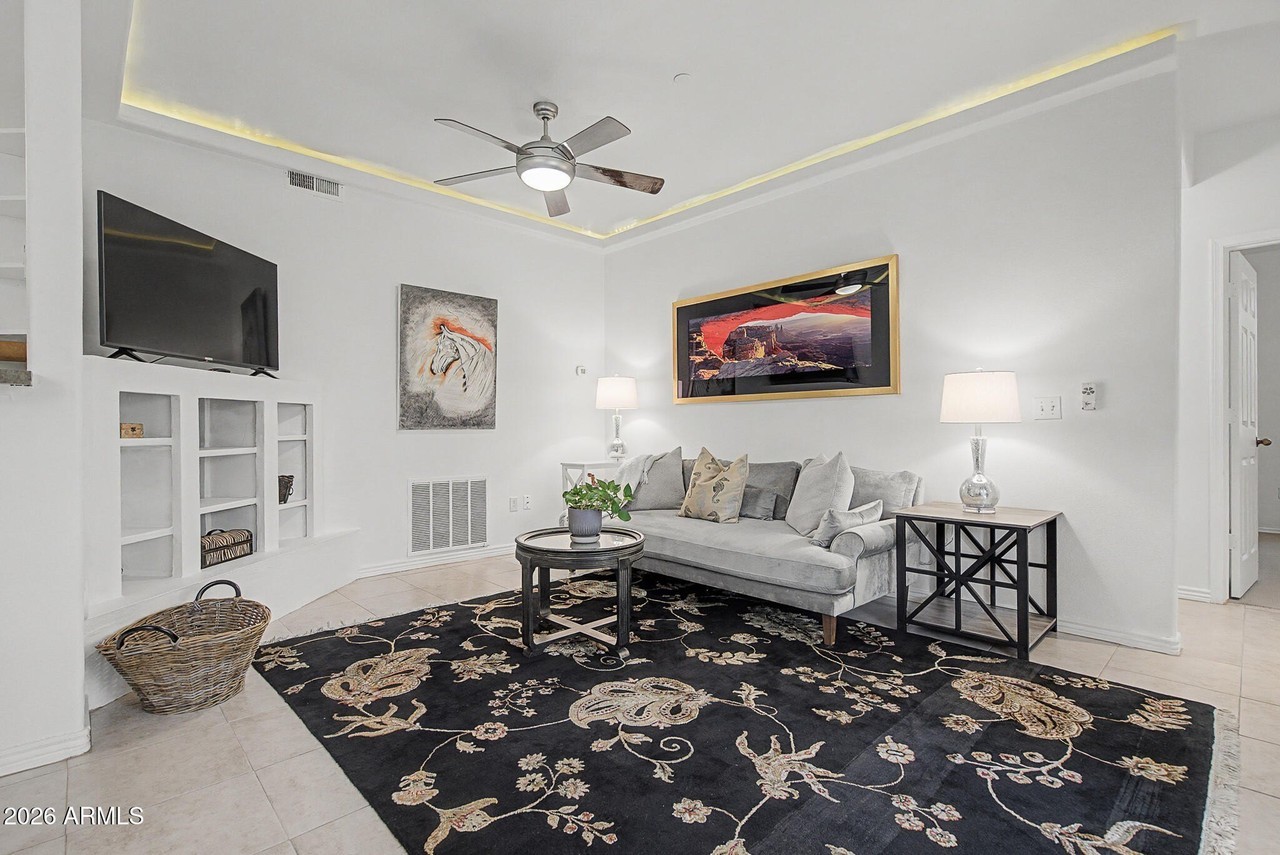 9550 E Thunderbird Rd #150 - Photo 6 of 47