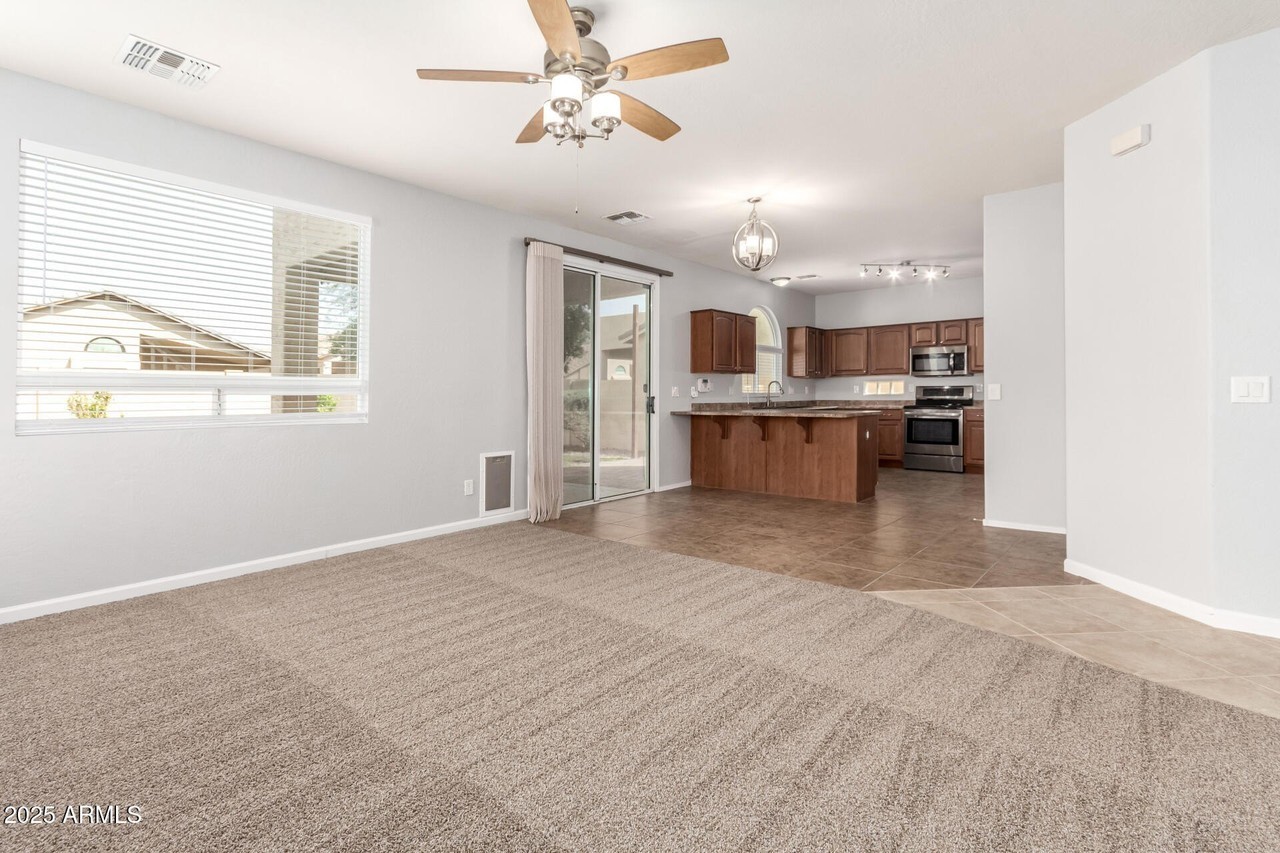 17507 N Costa Brava Ave - Photo 7 of 37