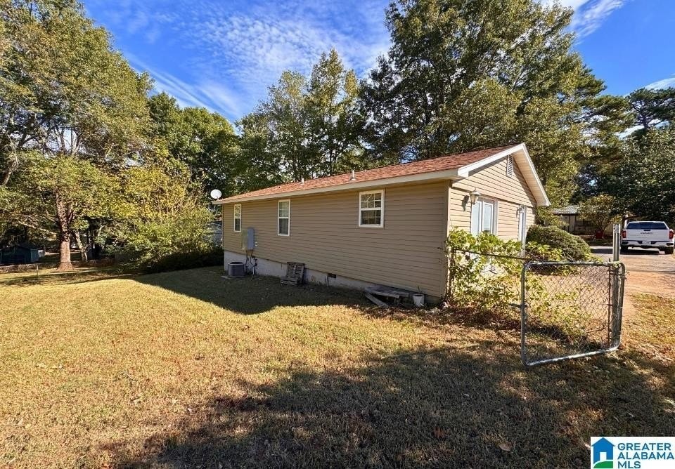 6940 Treeline Ln - Photo 2 of 14