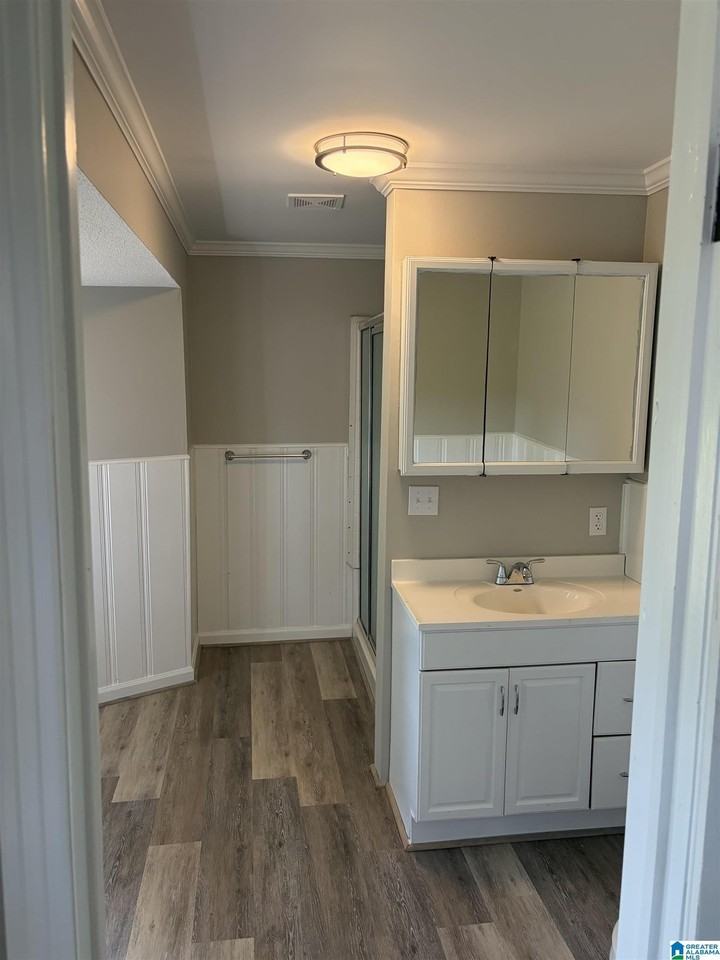 2424 Mount Olive Rd - Photo 5 of 10