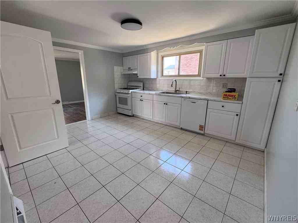 4 Marie Ave - Photo 4 of 15