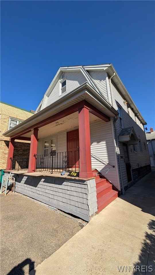 258 Abbott Rd #LOWER