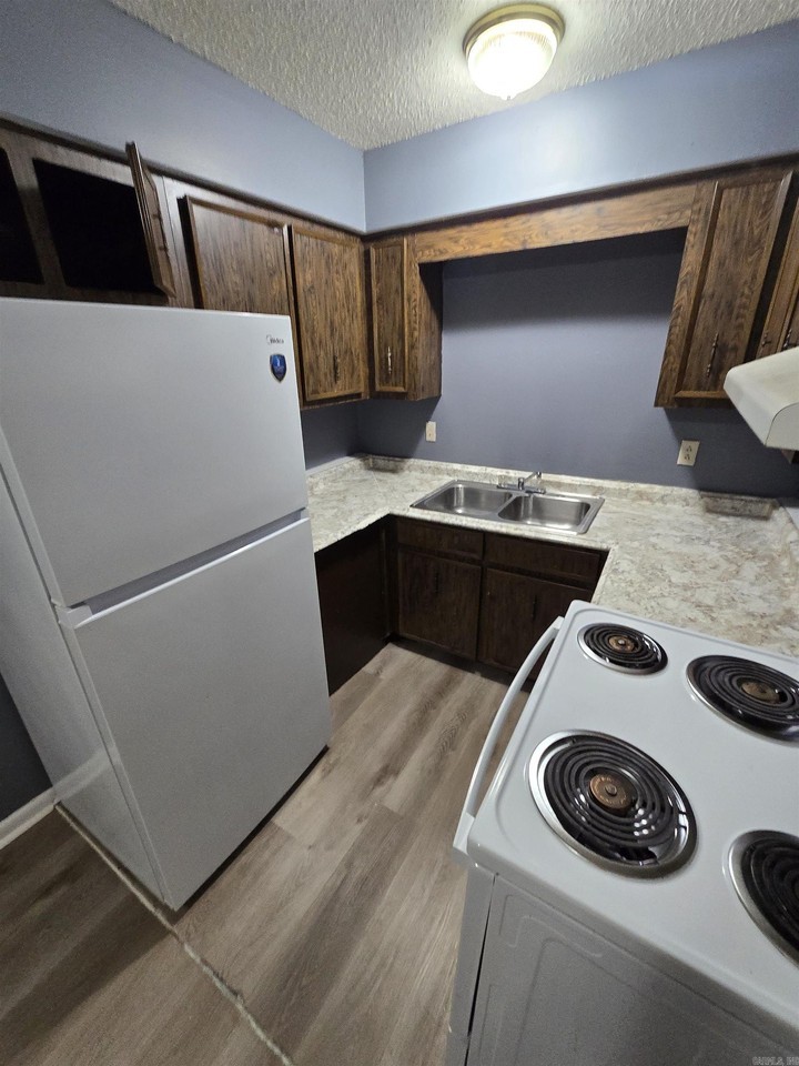 5410 Stanley Dr #98 - Photo 5 of 8