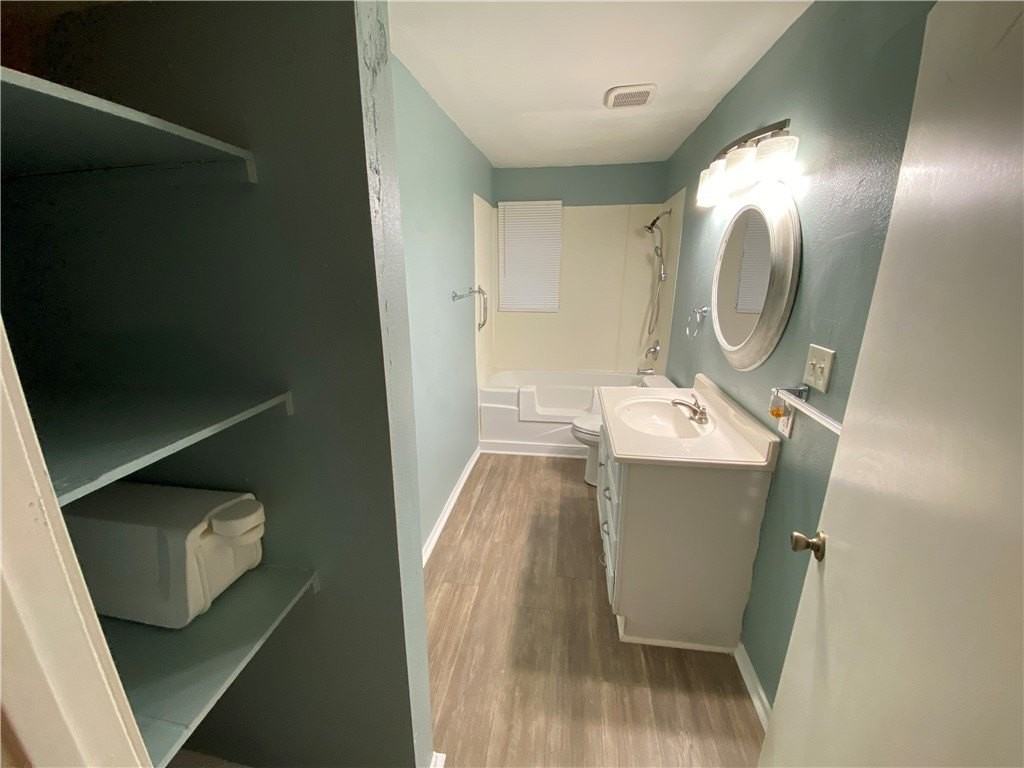 425 Skipper Ln - Photo 6 of 16