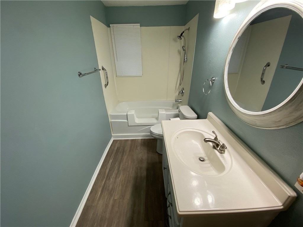 425 Skipper Ln - Photo 7 of 16