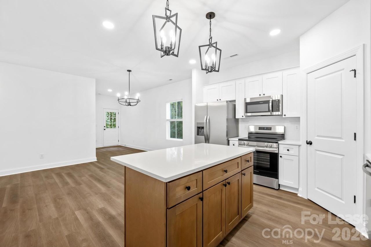 354 W Moore Ave - Photo 2 of 22