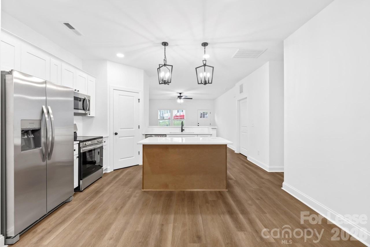 354 W Moore Ave - Photo 5 of 22