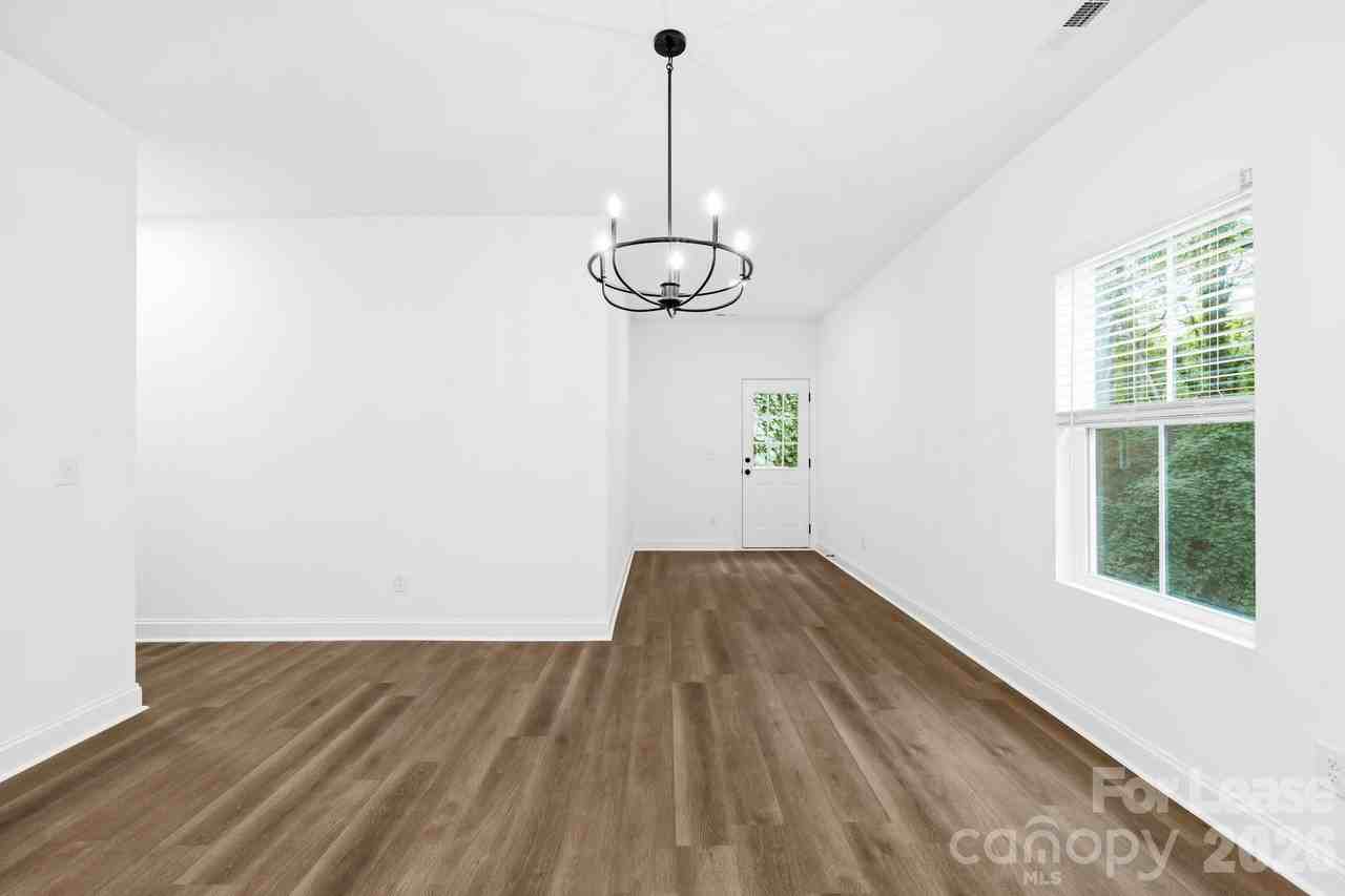354 W Moore Ave - Photo 6 of 22