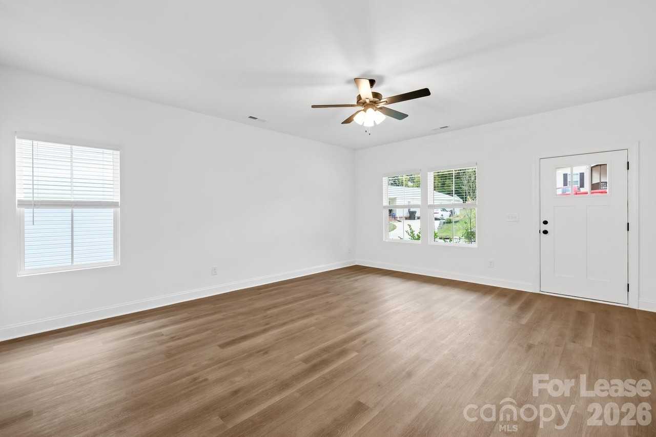 354 W Moore Ave - Photo 7 of 22