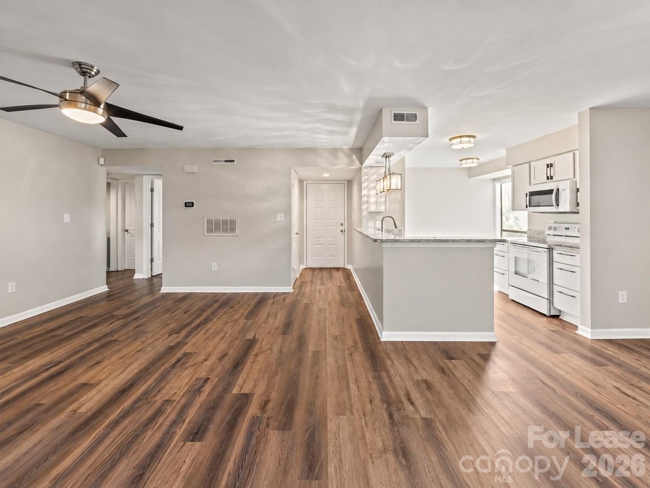 5731 Dockside Dr - Photo 3 of 12