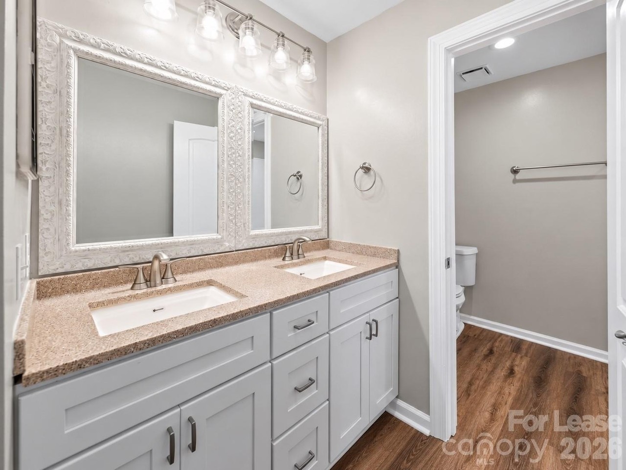 5731 Dockside Dr - Photo 7 of 12