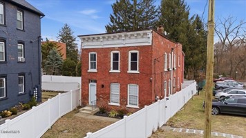 featured image of 5 Short St