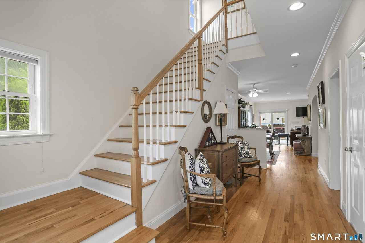 601 S Pine Creek Rd #601 - Photo 4 of 34