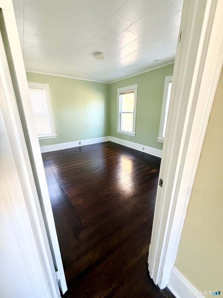 133 Smalley St - Photo 4 of 7