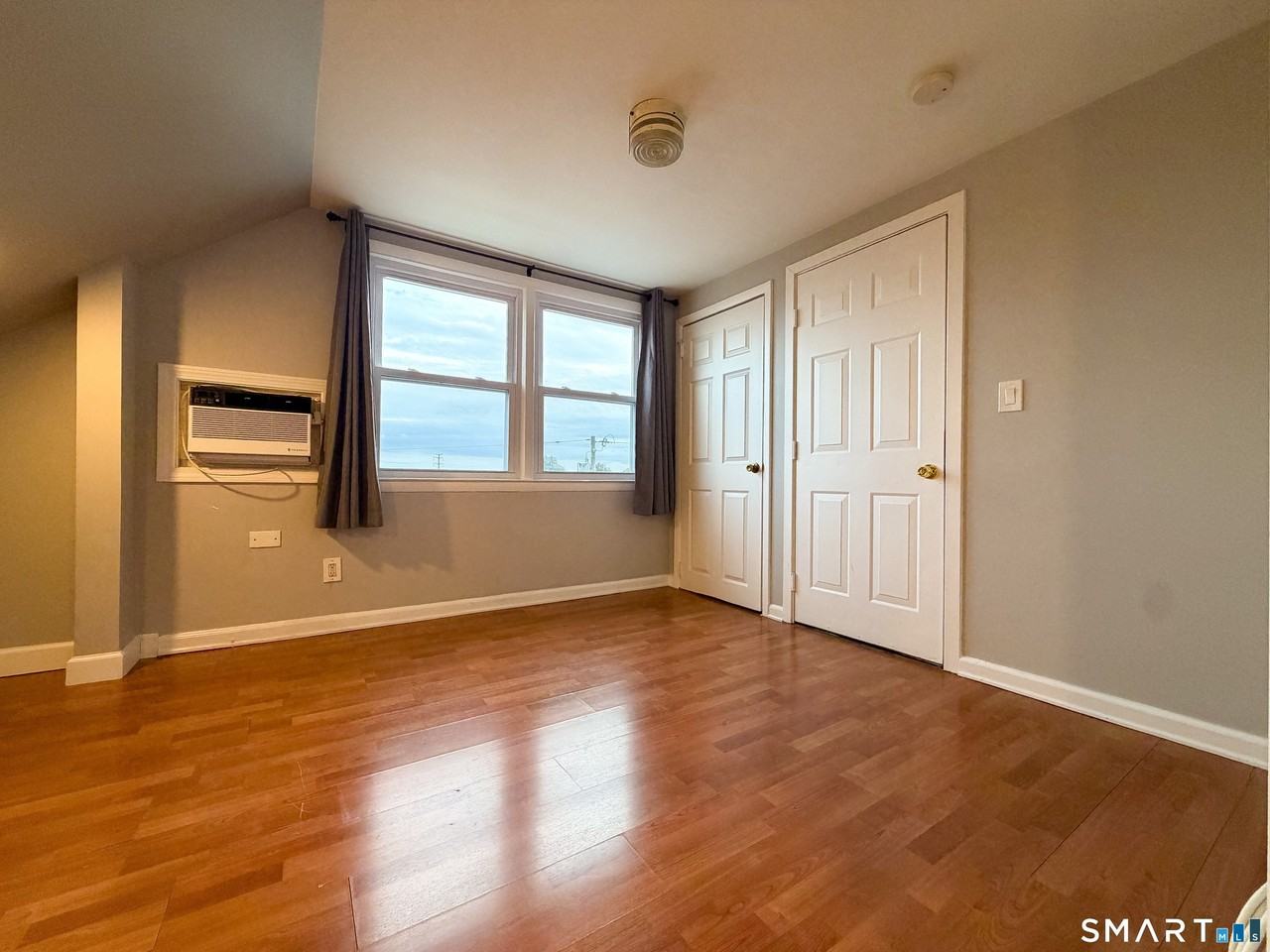 119 Selleck St - Photo 3 of 12