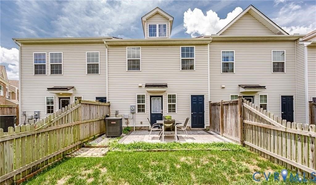 1324 Stone Ridge Park Loop - Photo 4 of 42
