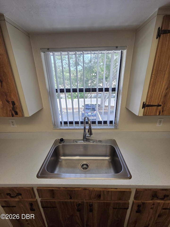 578 Reed Canal Rd #111 - Photo 4 of 6