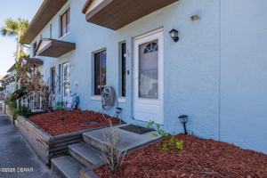 featured image of 3333 S Ridgewood Ave #27