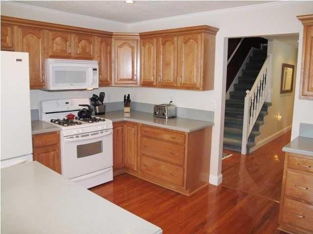 501 Samana Way - Photo 2 of 19