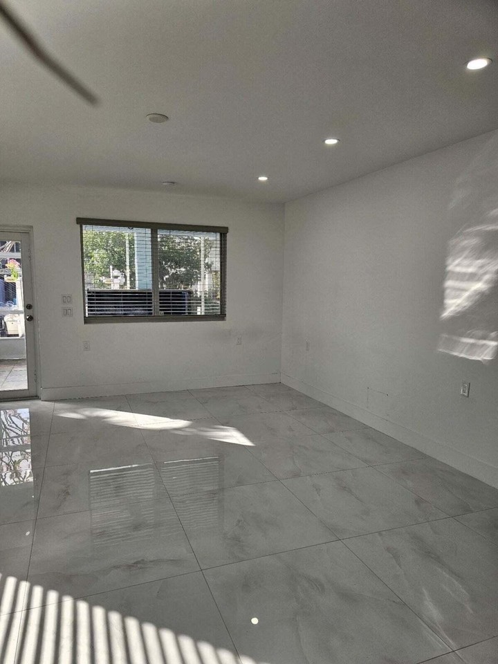 68650 Overseas Hwy #102 - Photo 6 of 10