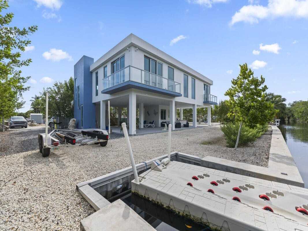 474 Bahia Honda Rd - Photo 3 of 6