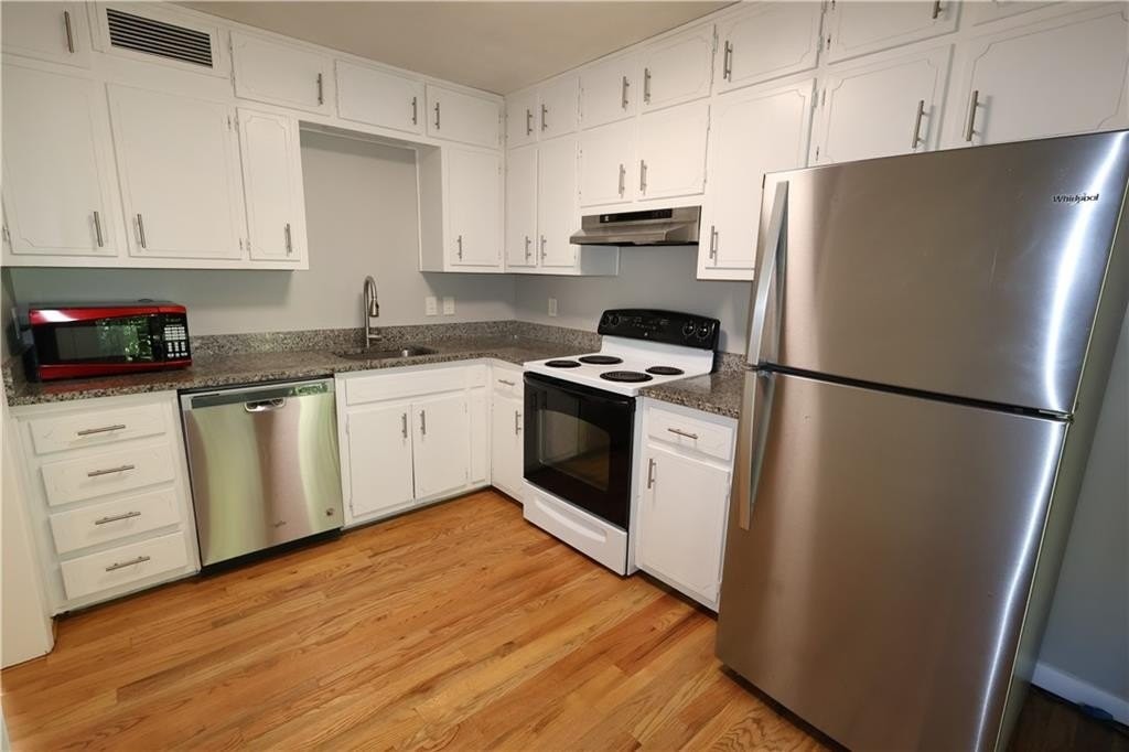 606 Coventry Rd #4 - Photo 3 of 14