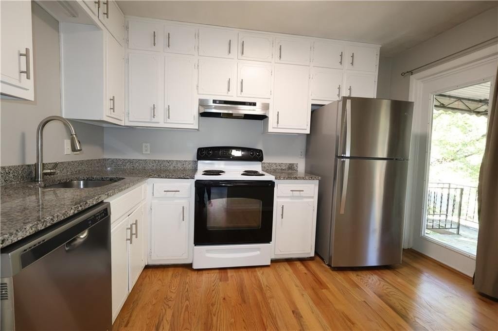 606 Coventry Rd #4 - Photo 4 of 14