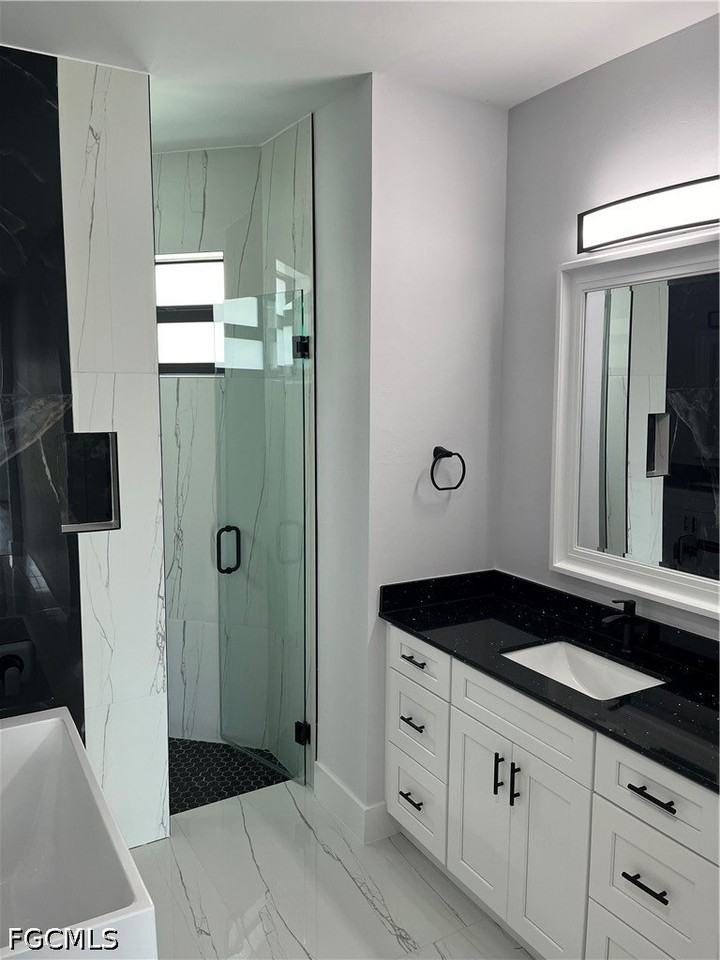 1625 Nw 37th Ave - Photo 4 of 11