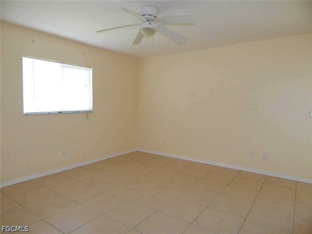 3408 Sw 1st Ave - Photo 6 of 12