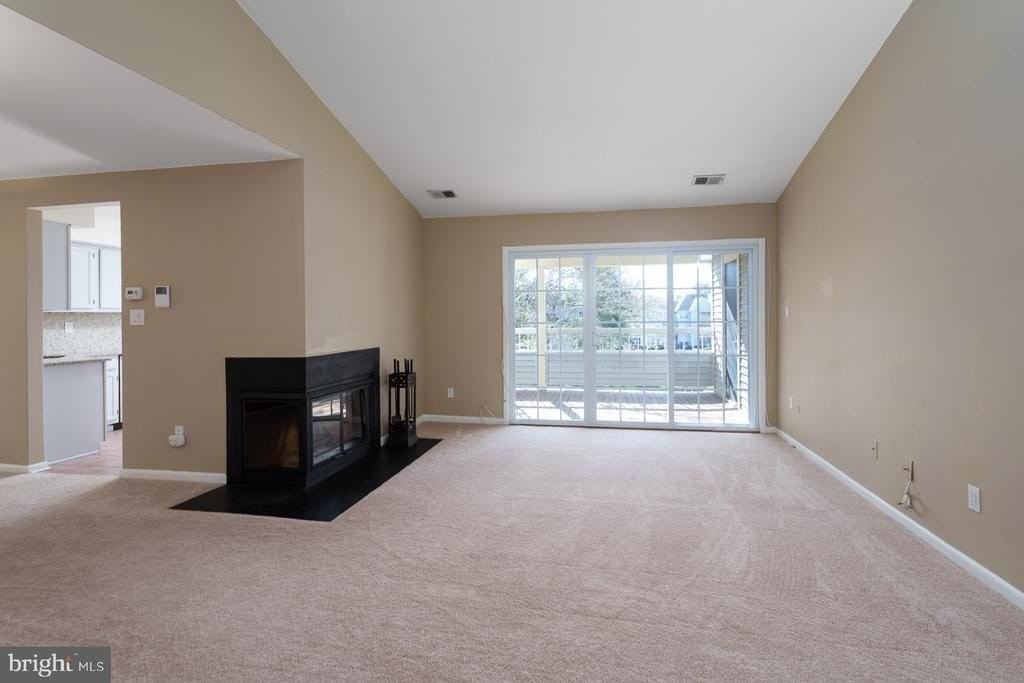 110 Lowell Ct - Photo 6 of 23