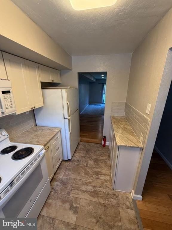 32 Dora Dr - Photo 5 of 20