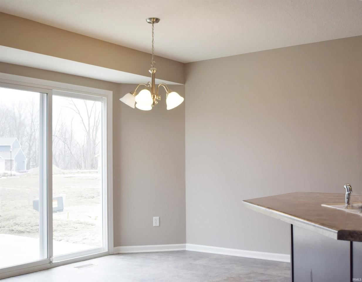 827 Dantes Voyage Dr - Photo 5 of 10