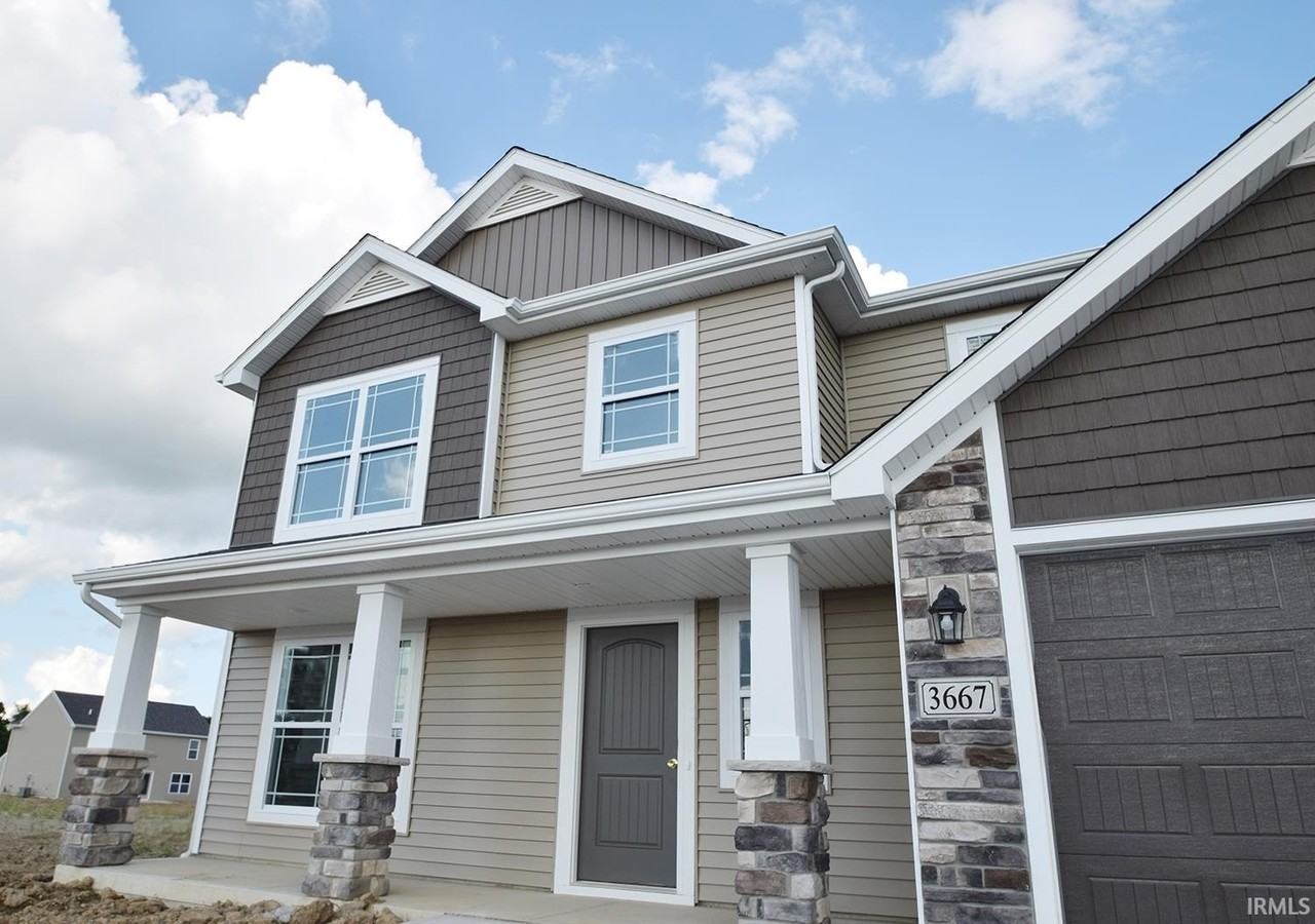 3667 Victoria Lakes Ct - Photo 2 of 16