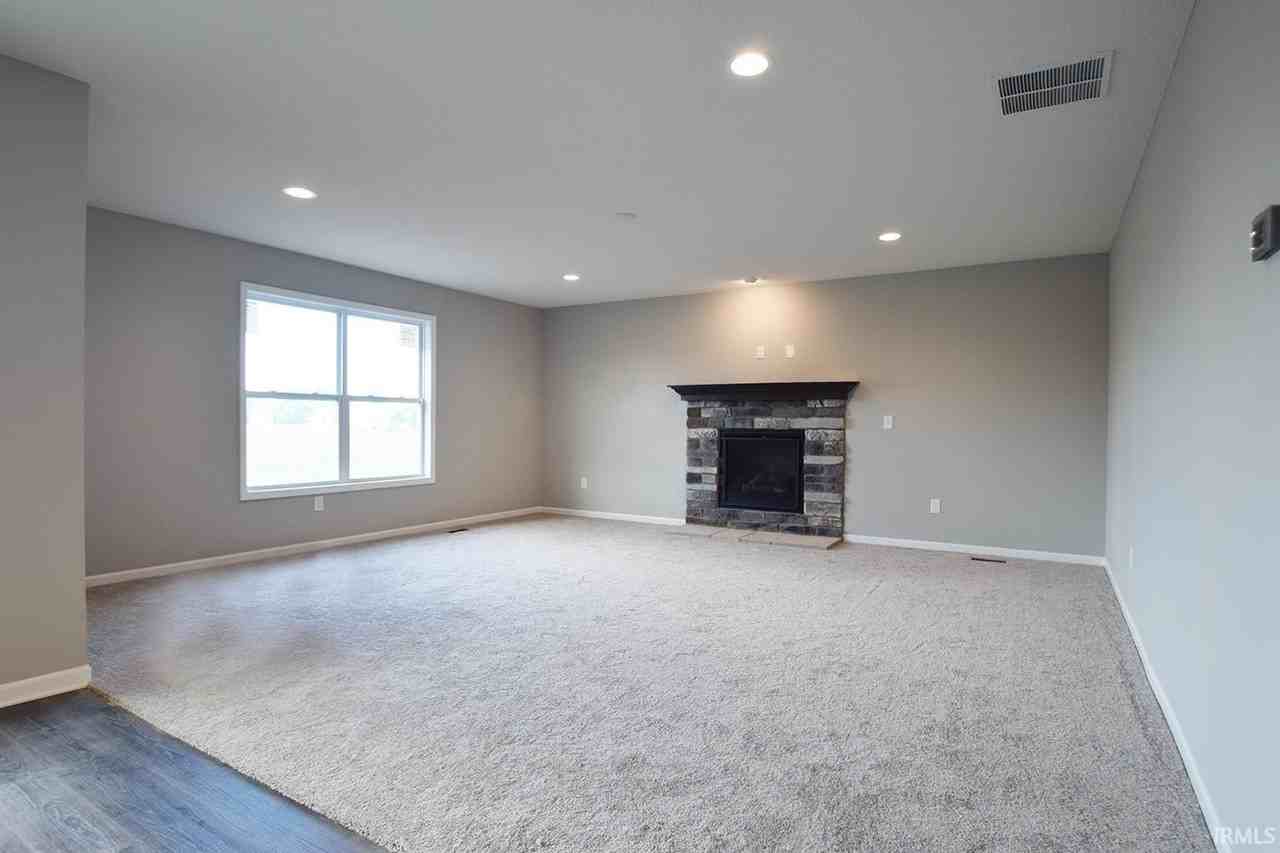 3667 Victoria Lakes Ct - Photo 4 of 16