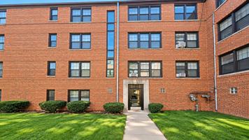 featured image of 5238 N Campbell Ave #3B