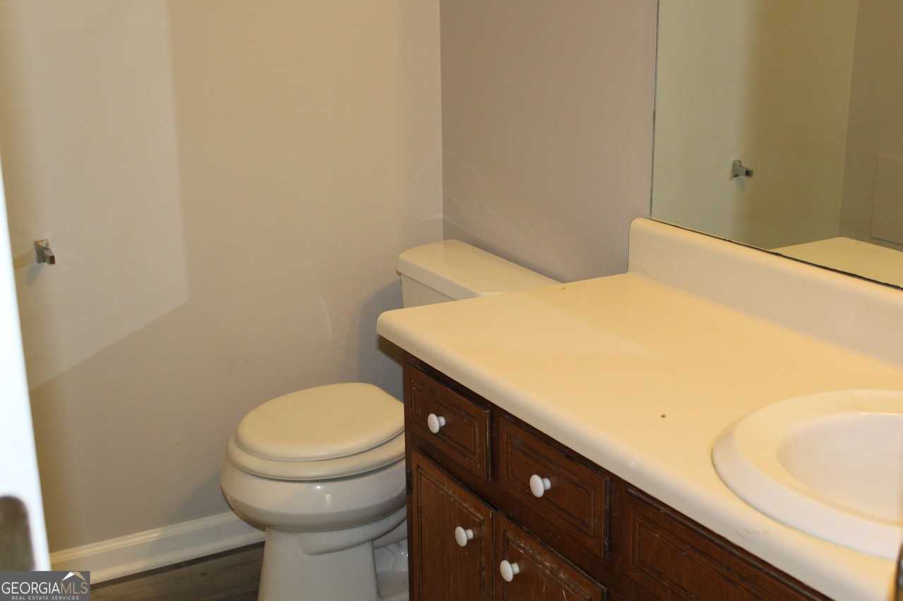 541 Pebble Point Dr - Photo 2 of 10