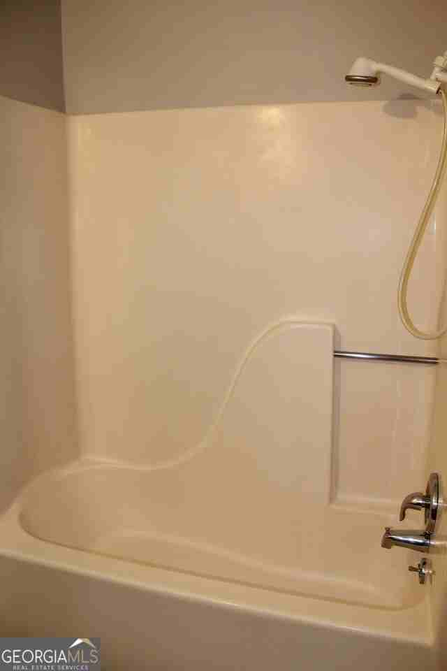 541 Pebble Point Dr - Photo 3 of 10